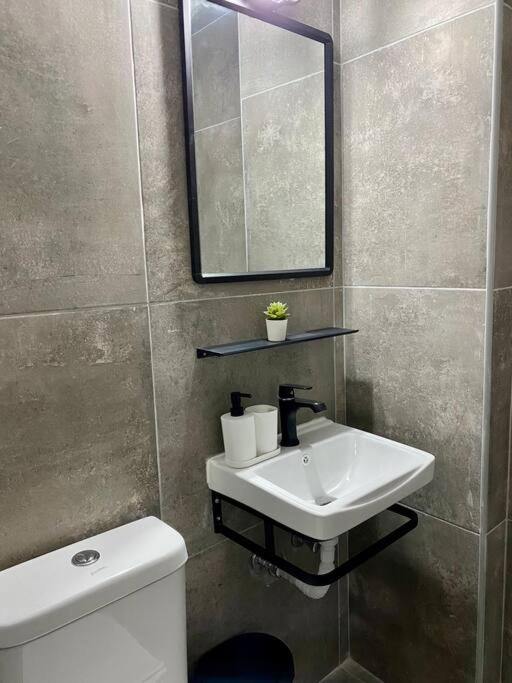 Modern & Cozy Apartment In The Heart Of Kos '9' المظهر الخارجي الصورة